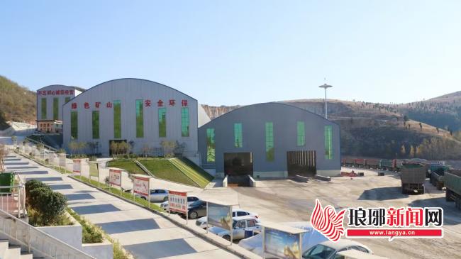 新春走基层丨全力以赴赶生产 开启新年“加速跑” ——探访金属建筑装饰材料制造一线